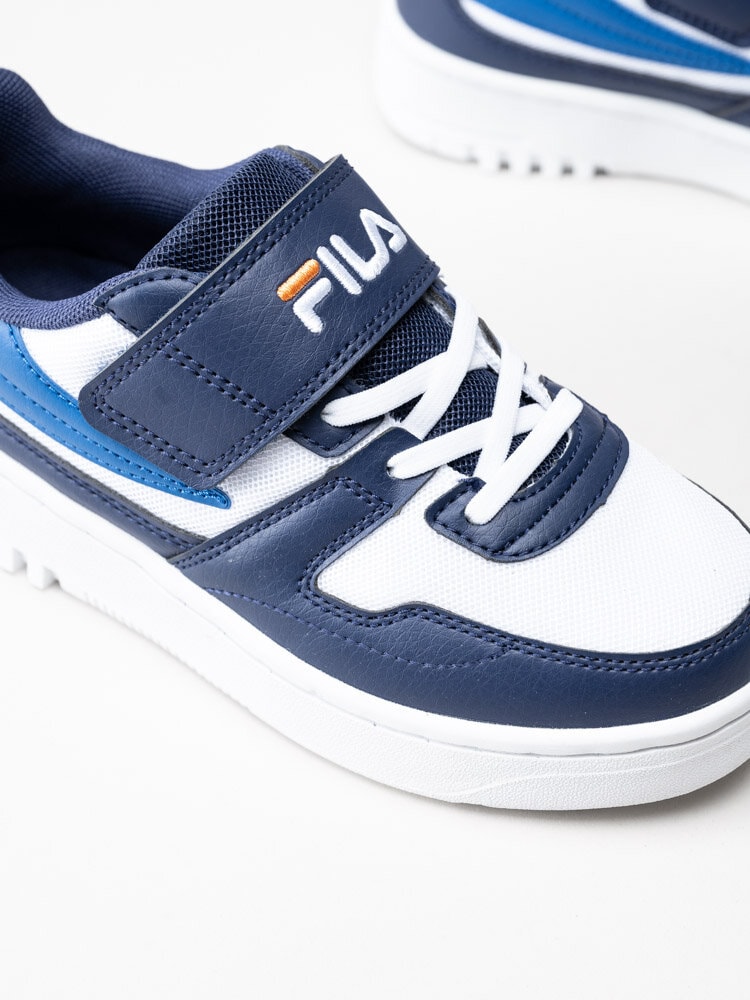 FILA - Fxventuno Velcro Kids - Vita och blå sneakers i syntet