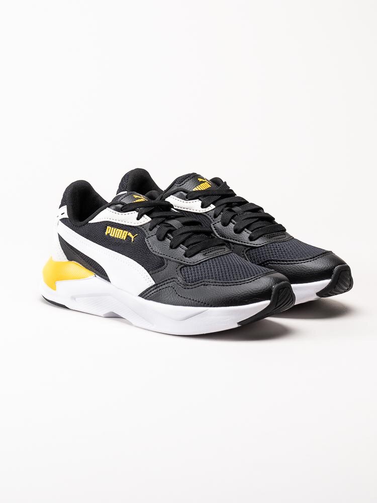 Puma - X-Ray Speed Lite Jr - Svarta sneakers med vita och orange detaljer