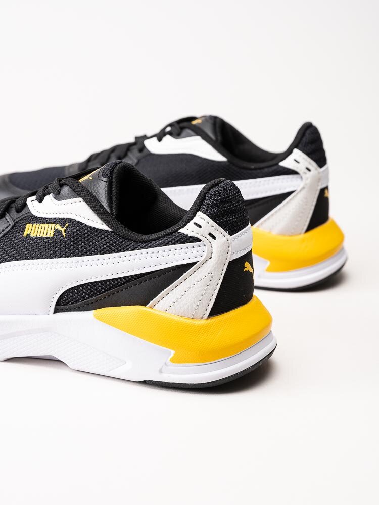 Puma - X-Ray Speed Lite Jr - Svarta sneakers med vita och orange detaljer