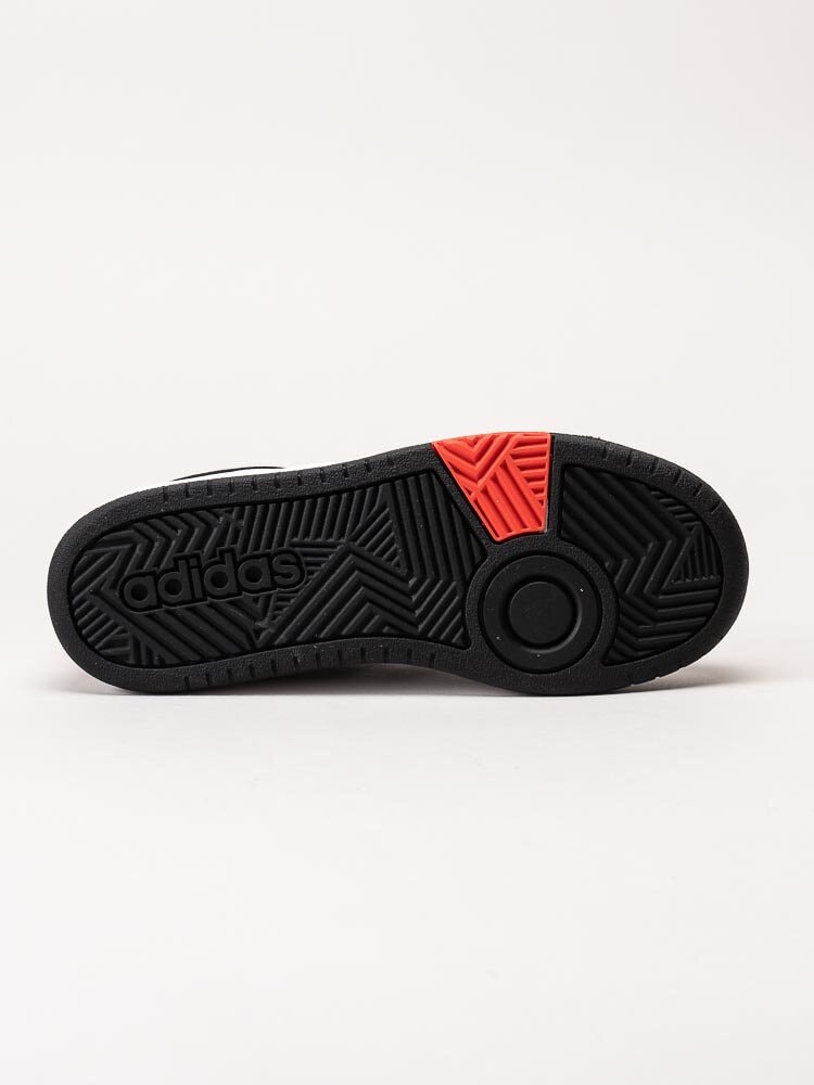 Adidas - Hoops 3.0 K - Vita sneakers med orange detaljer