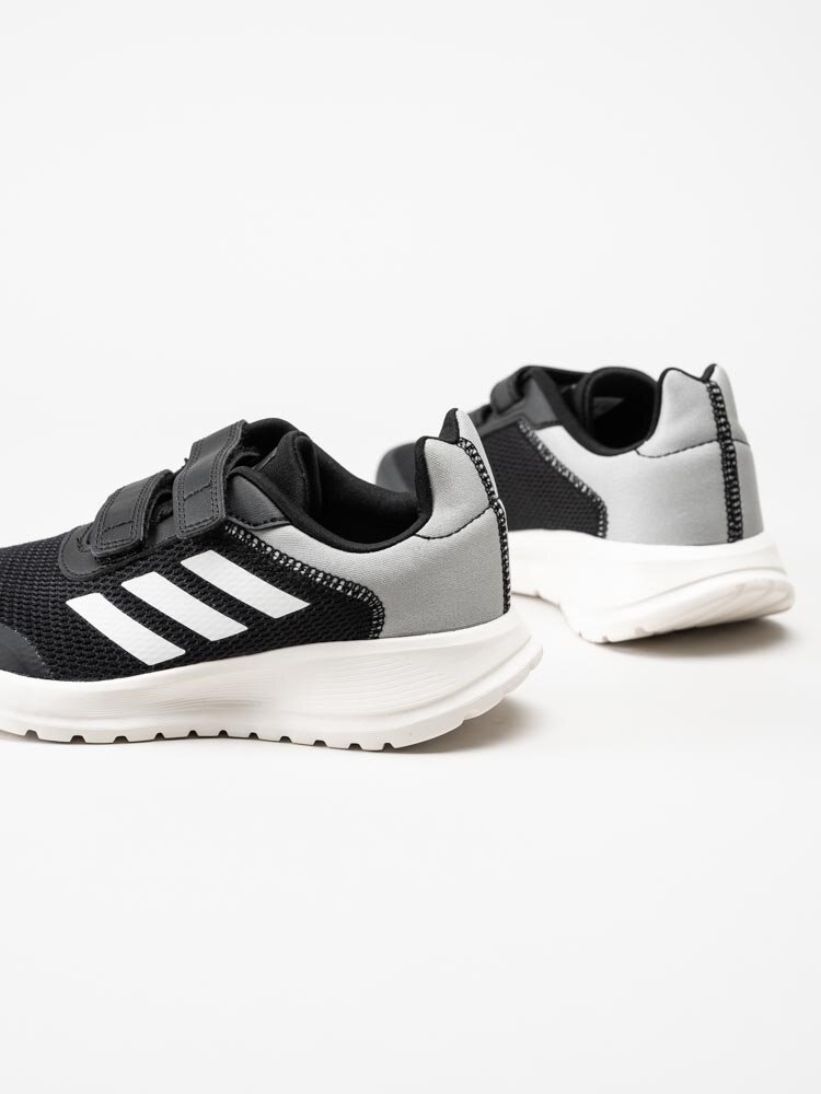 Adidas - Tensaur Run 2.0 CF K - Svarta sneakers i textil