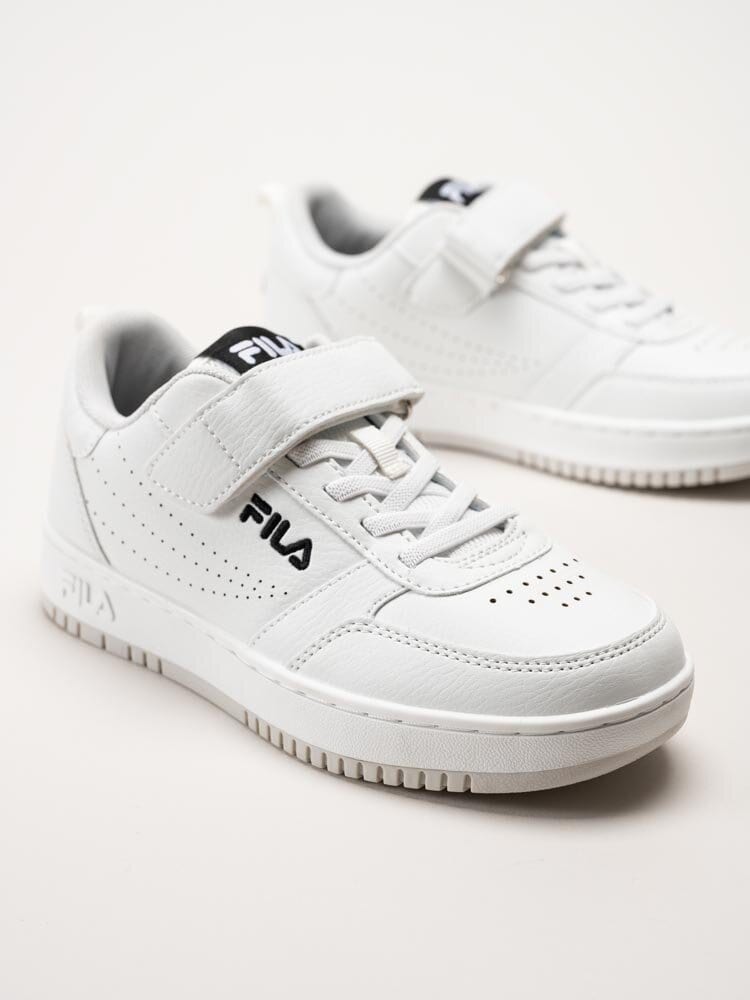 FILA - Rega Velcro K - Vita sneakers i skinnimitation