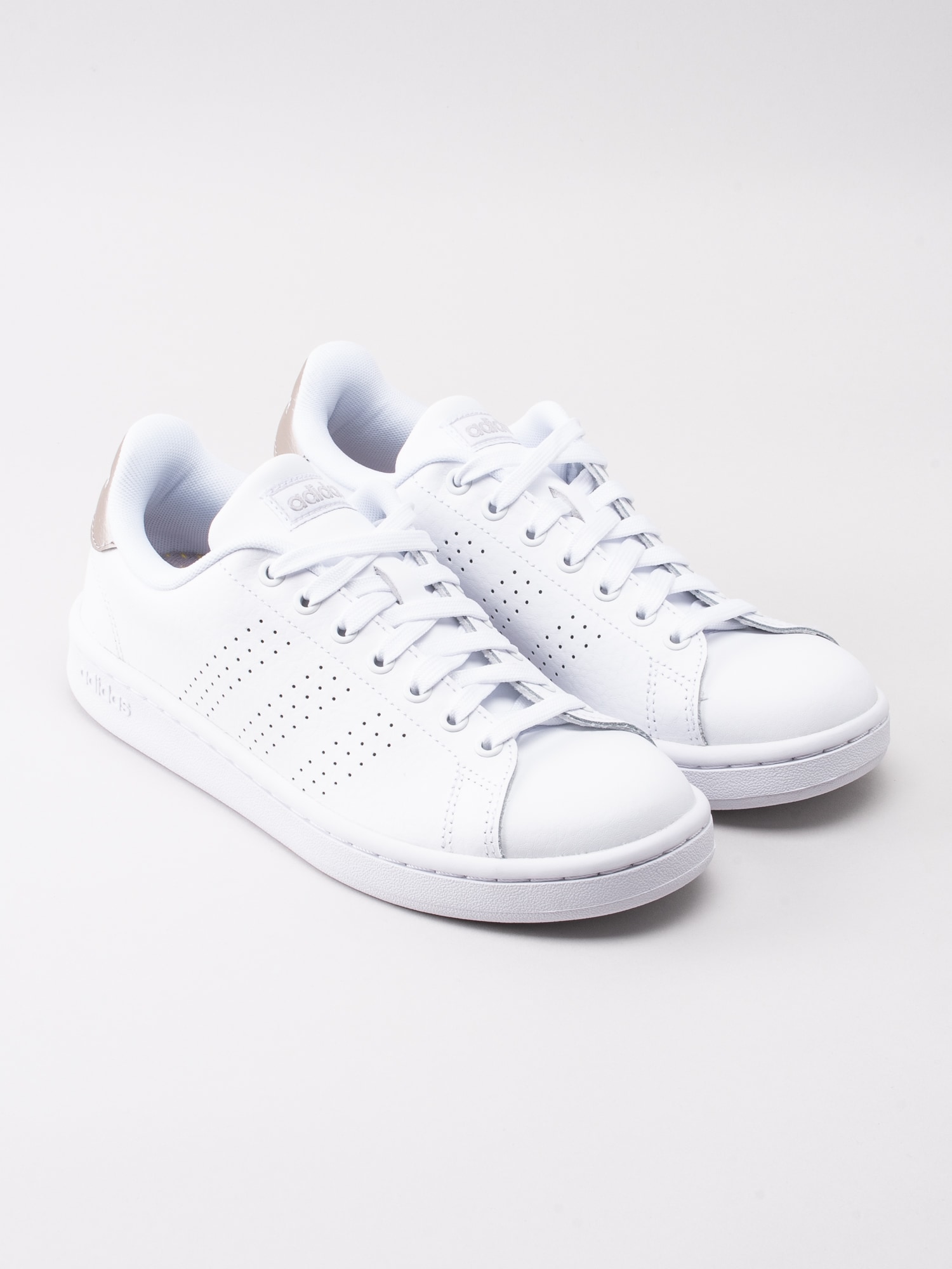 57191018 Adidas Advantage F36226 vit sneaker-3