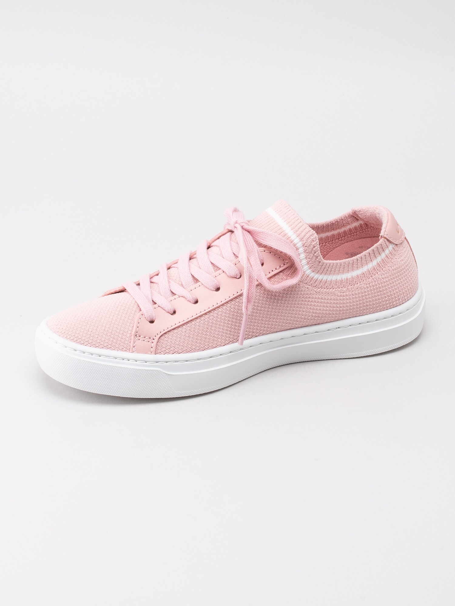 57191046 Lacoste La Piquee 119 737CFA0016208 rosa sneakers i tyg-2