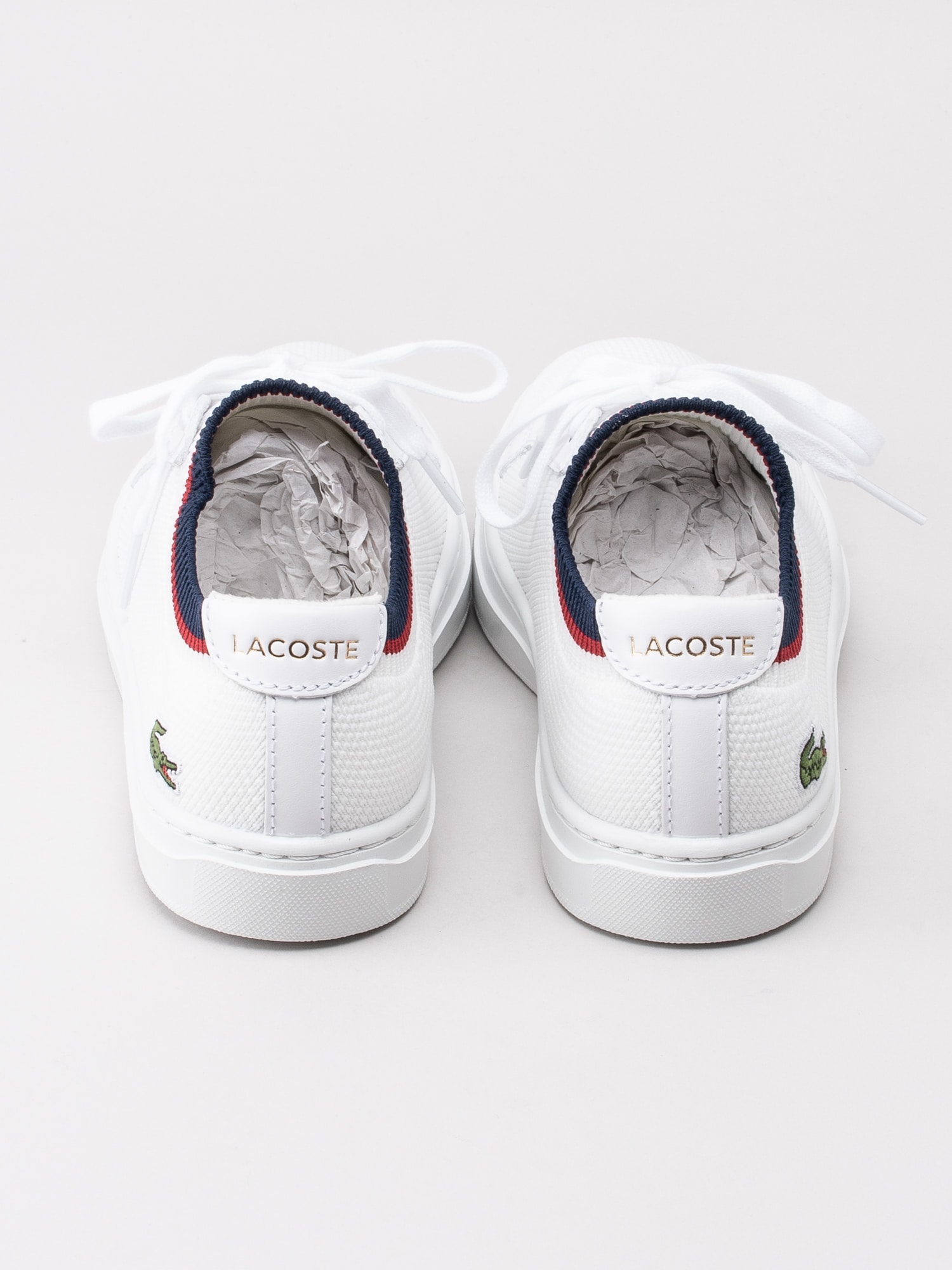 57191047 Lacoste La Piquee 119 737CFA0016407 vita sneakers i tyg-4