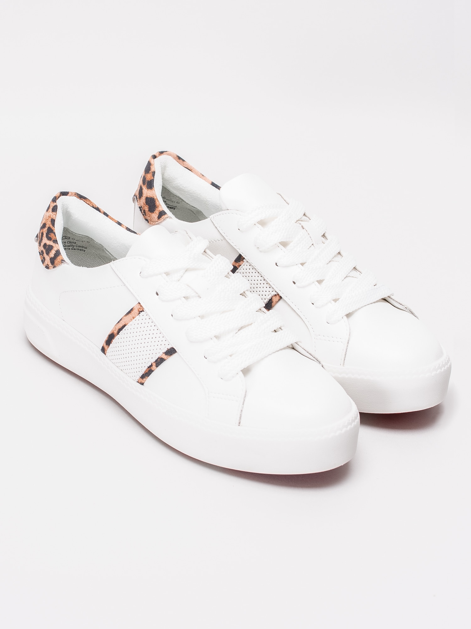 57191095 Tamaris 1-23790-32-158 vita sneakers med leopard detaljer-3