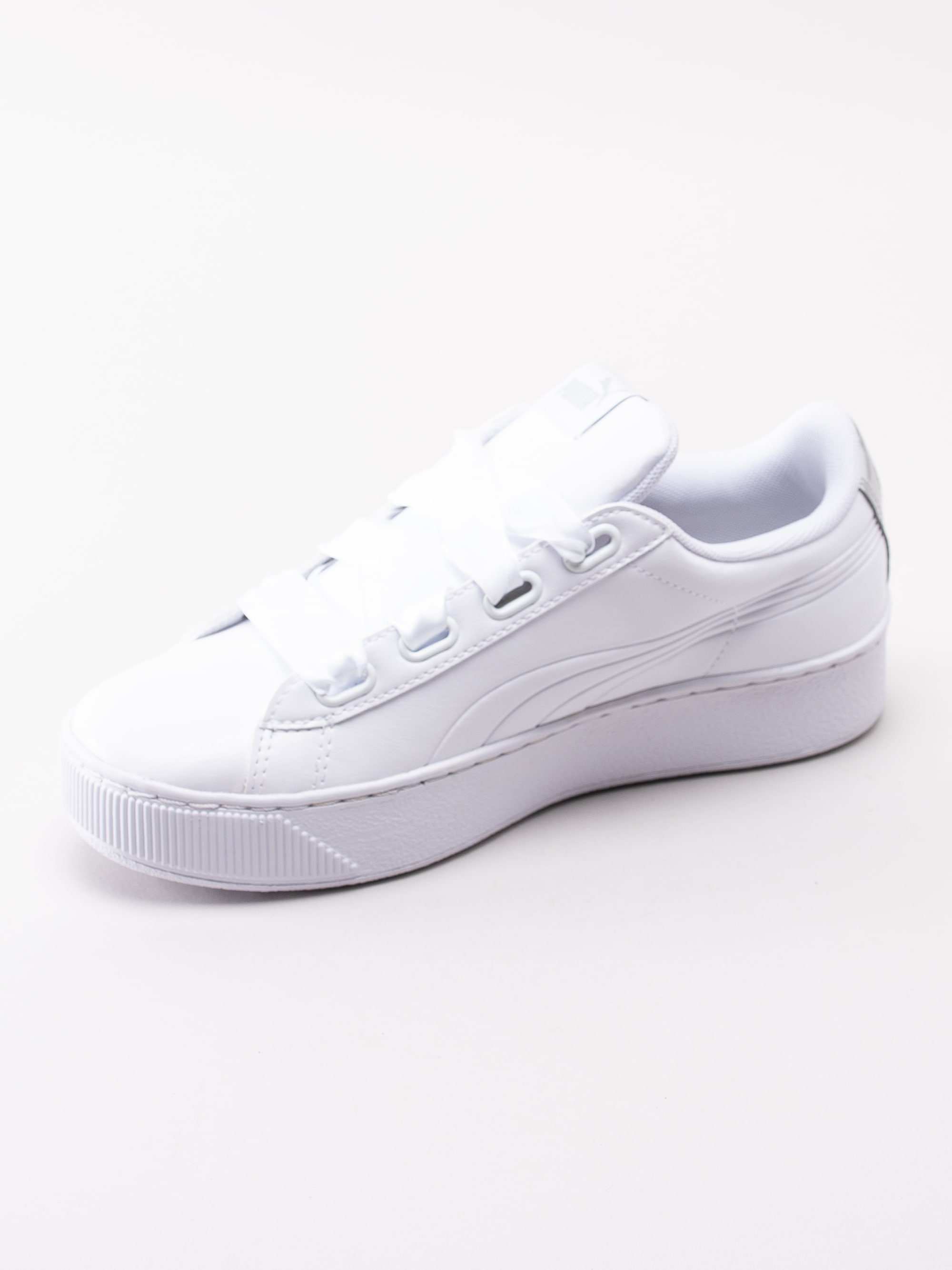 57191110 Puma Vikky Platform Ribbon 367816-001 vita sneakers med satinband-2