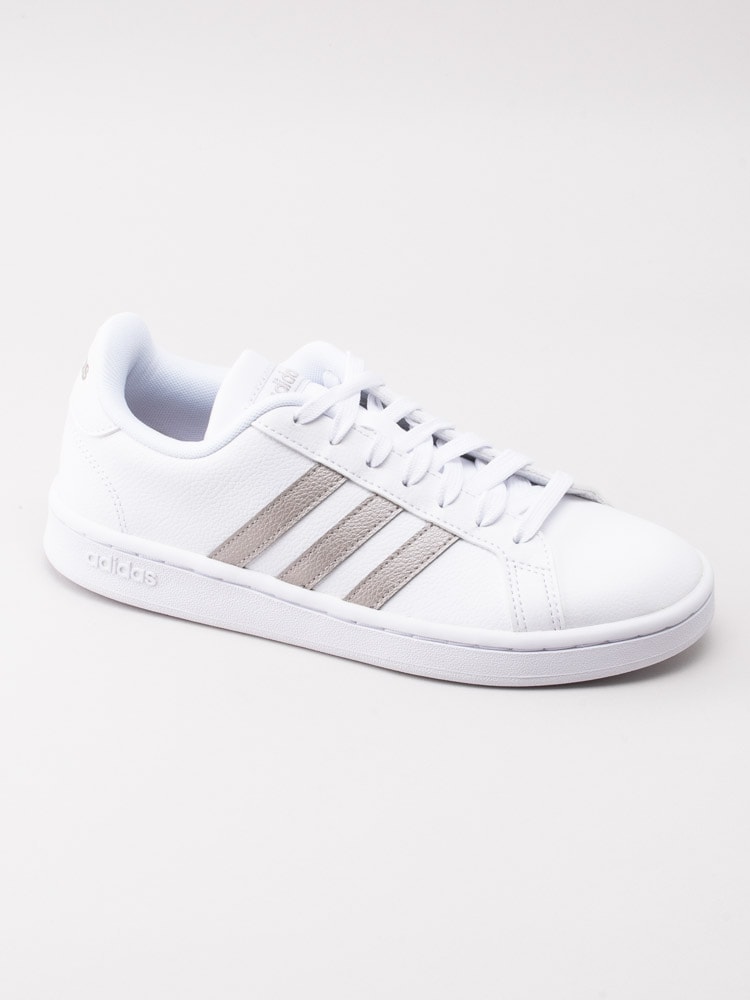 57201028 Adidas Grand Court F36485 vita skinnsneakers med stripes-1