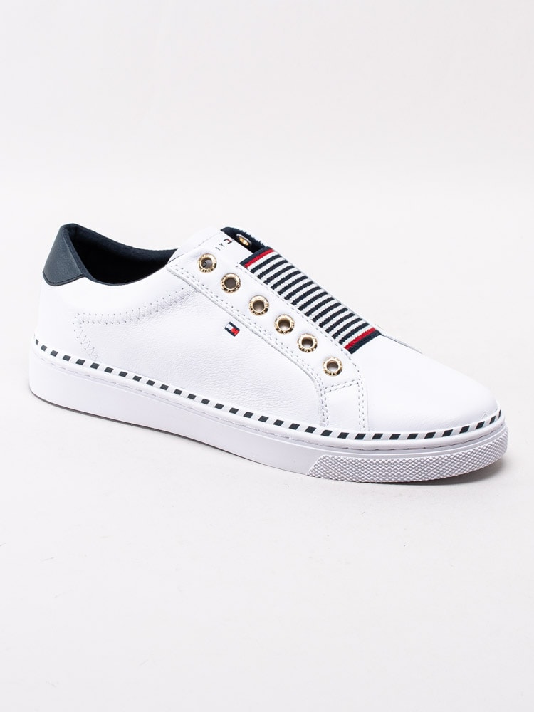 57201105 Tommy Hilfiger Tommy Elastic City Sneaker FW04783-YBS Vita slip on sneakers med flerfärgad resår-1