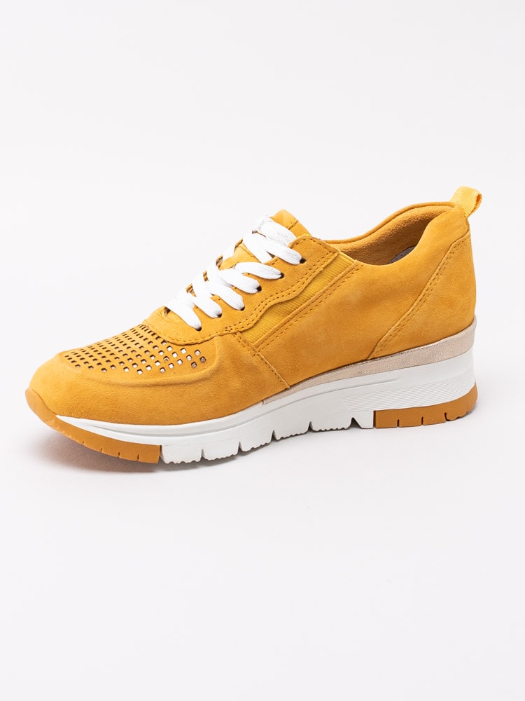 57201134 Tamaris Pure Relax 1-23745-24-656 gula platåsneakers i mocka -2