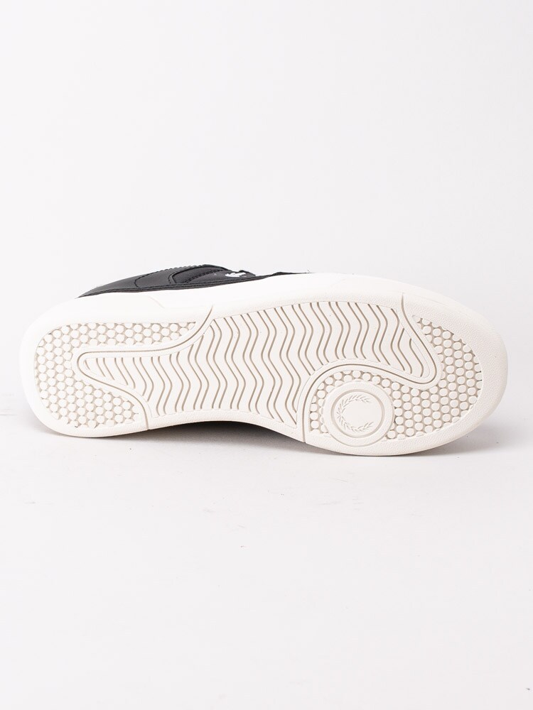 57203017 Fred Perry B7123-102 Black Svarta sportskor med vit sula-5