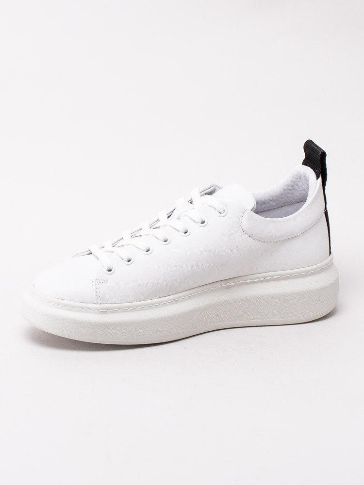 57203075 Pavement Dee 16401-030 Vita sneakers i skinn med platå-2