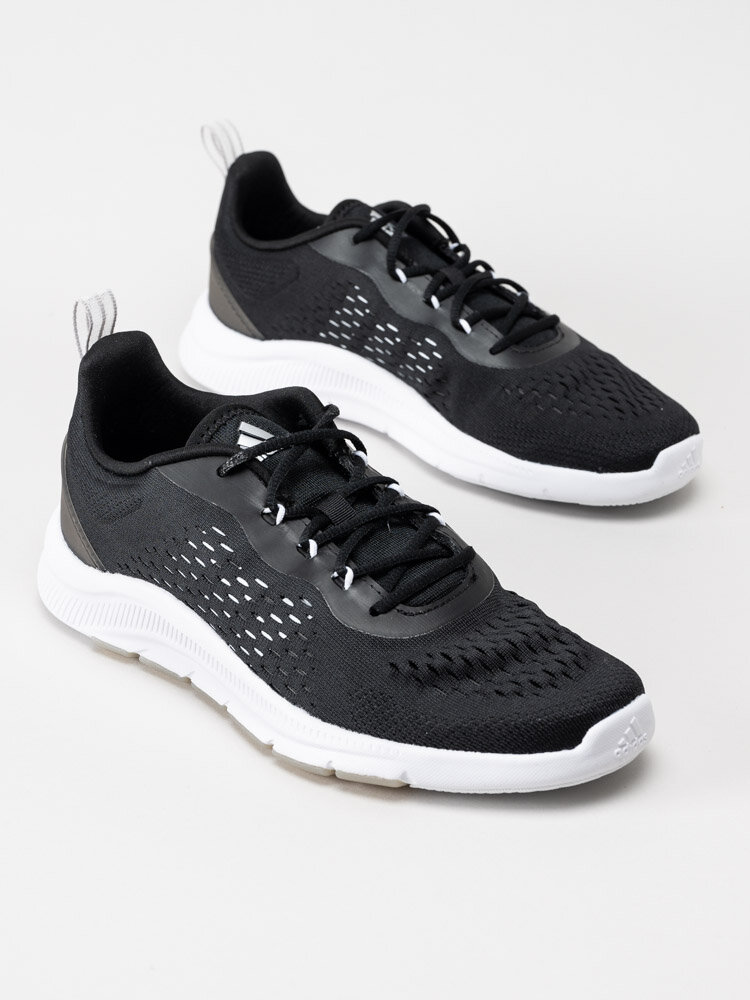 Adidas - Novamotion - Svarta sportskor i textil