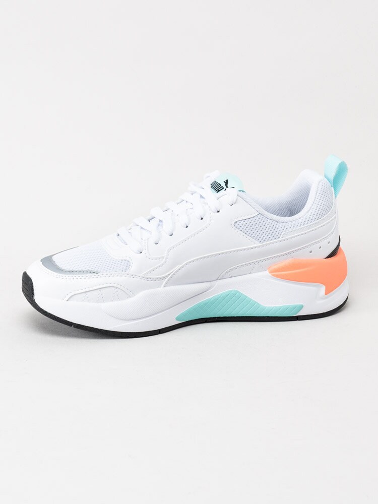 Puma - X-Ray 2 Square - Vita chunky sneakers med turkosa och orange detaljer