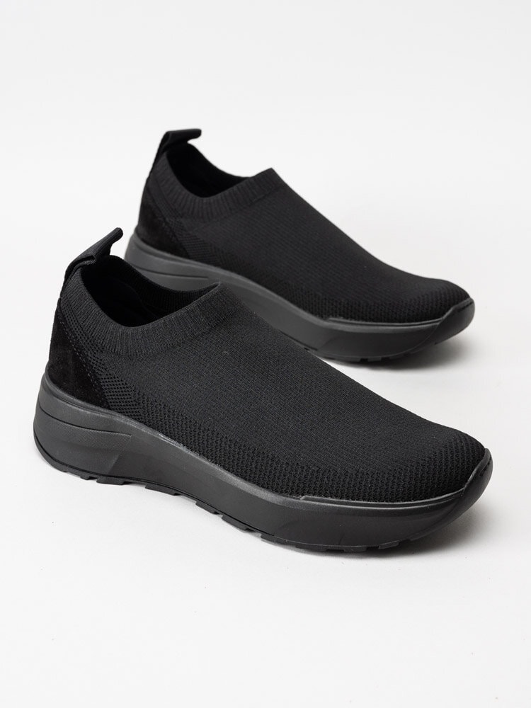 Vagabond - Janessa - Svarta slip on sportskor i textil