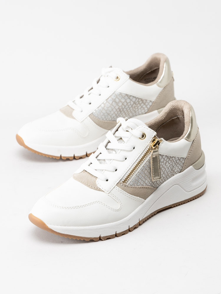 Tamaris - Vita kilklackade sneakers med beige detaljer