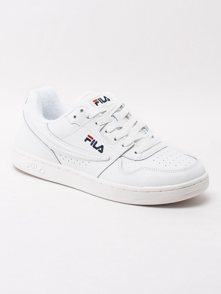 FILA - Arcade Low Wmn - Vita sneakers i skinn