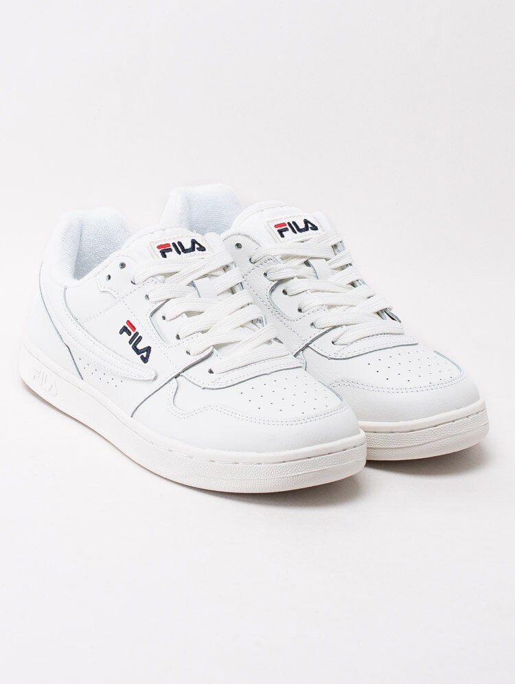 FILA - Arcade Low Wmn - Vita sneakers i skinn