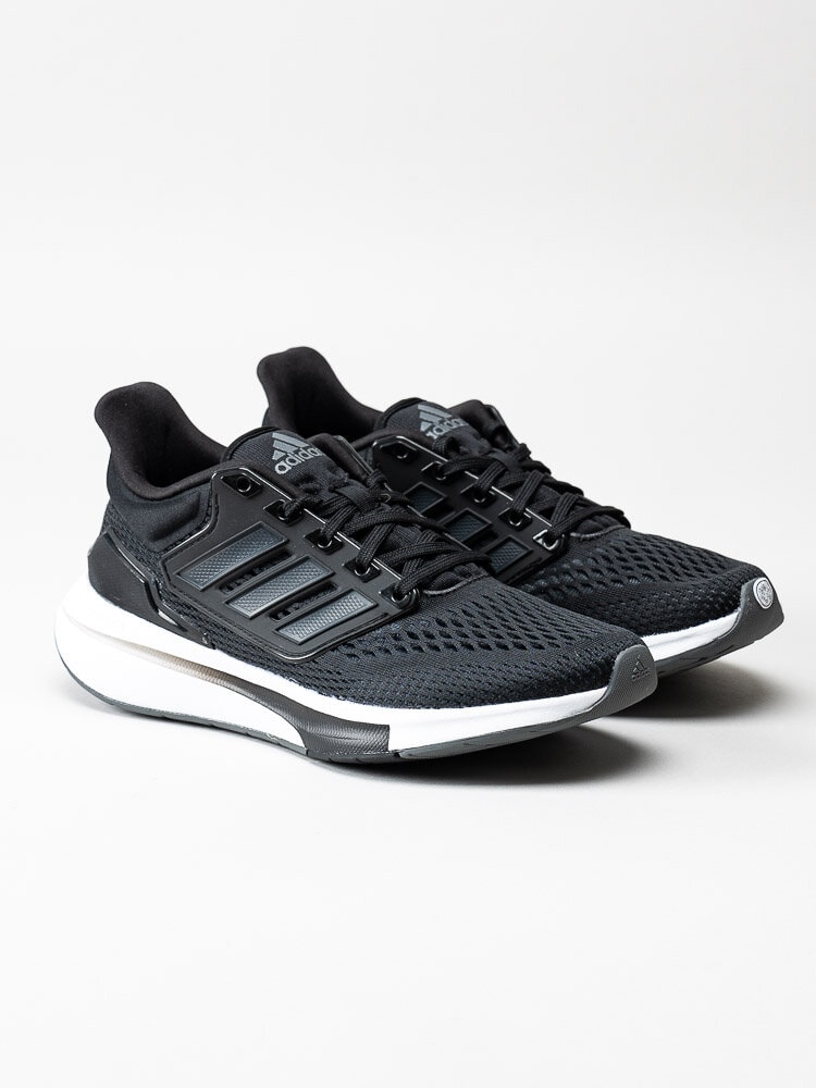 Adidas - EQ21 Run - Svarta sneakers i textil