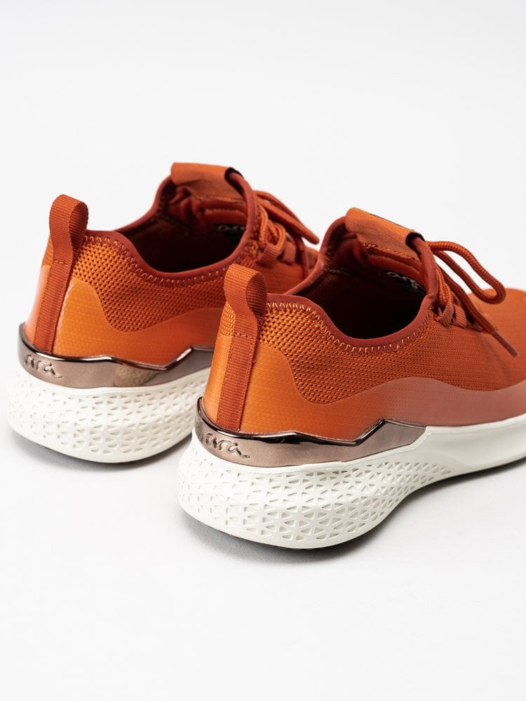 Ara - Orange slip on sneakers i textil