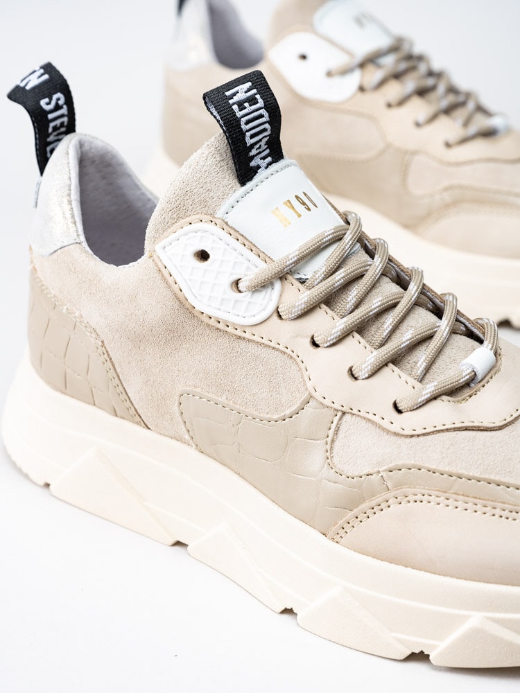 Steve Madden - Pitty - Beige platåsneakers i mocka