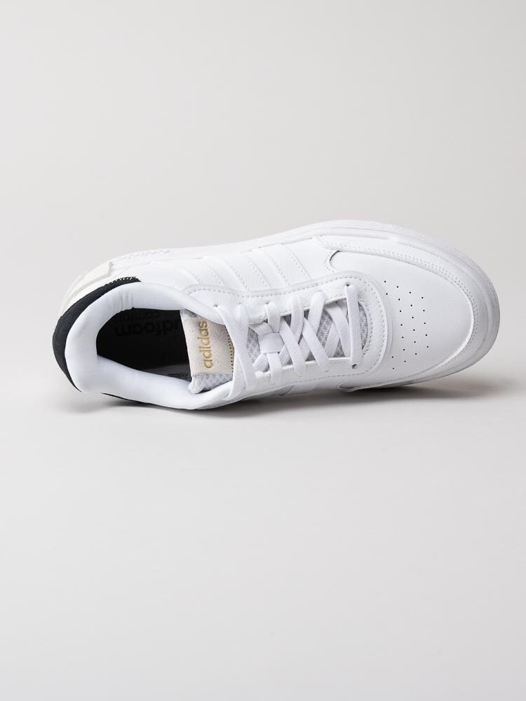 Adidas - Postmove SE - Vita sneakers i syntet med mocka detaljer