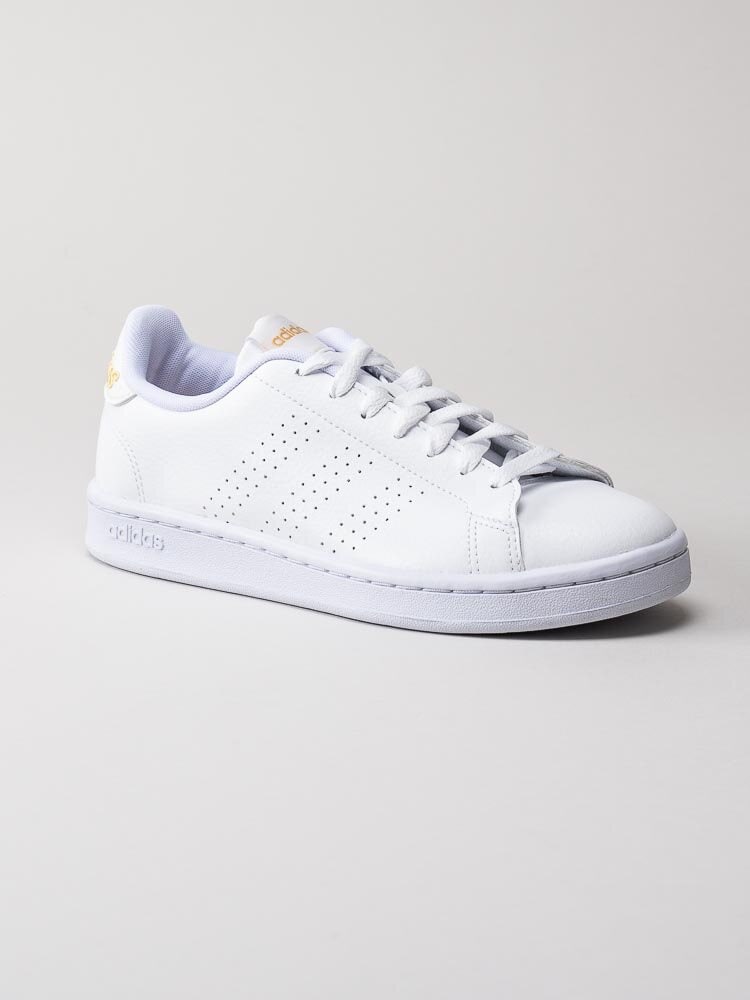 Adidas - Advantage - Vita sneakers i skinnimitation