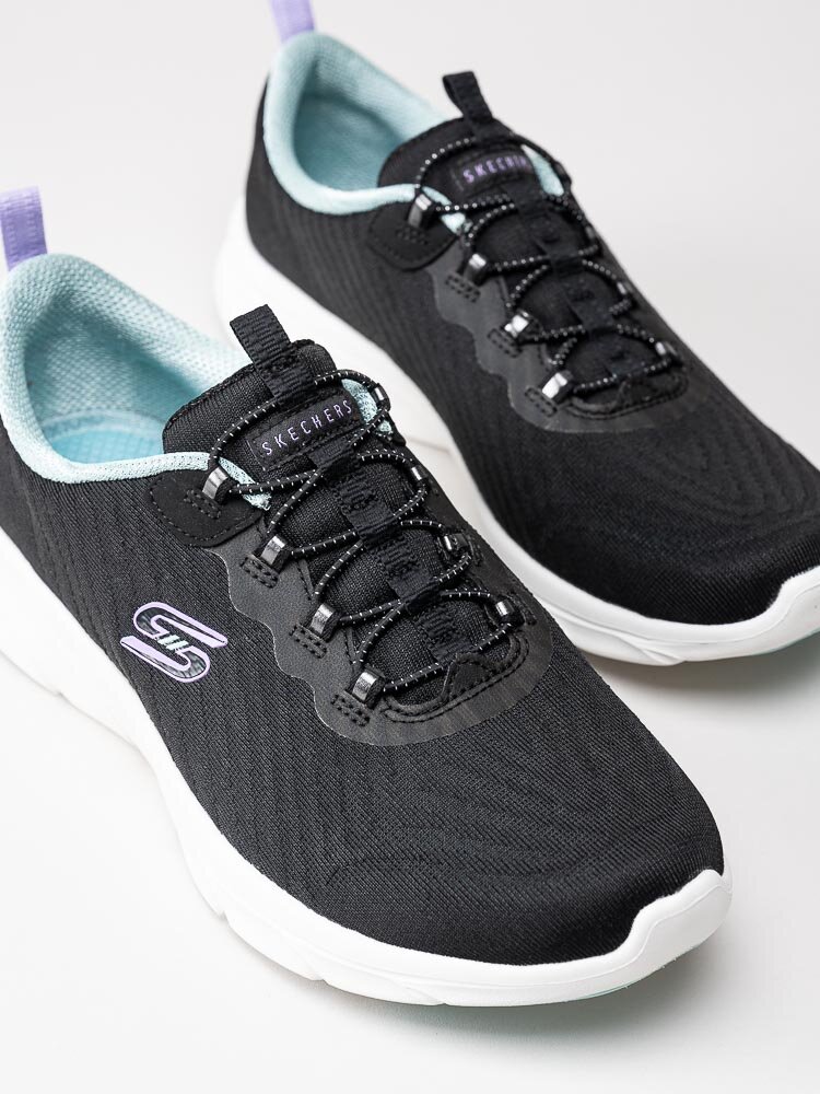 Skechers - DLux Comfort Easy Street - Svarta sneakers med memory foam