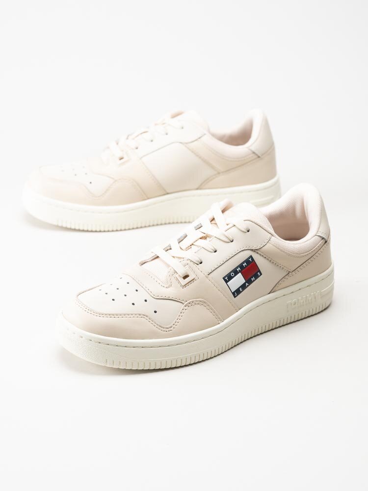 Tommy Hilfiger - Retro Basket Wmn - Beige sneakers i skinn