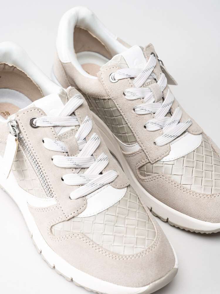 Tamaris - Beige kilklackade sneakers i mocka