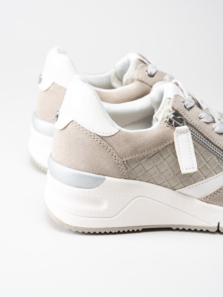 Tamaris - Beige kilklackade sneakers i mocka