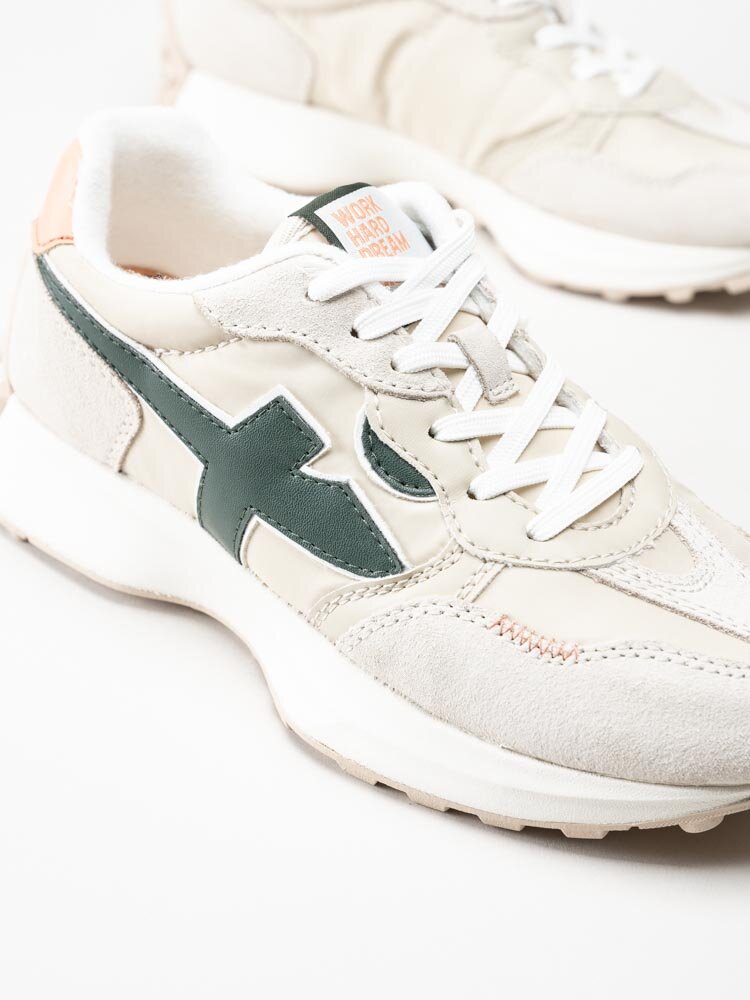 Tamaris - Beige retrosneakers i mocka