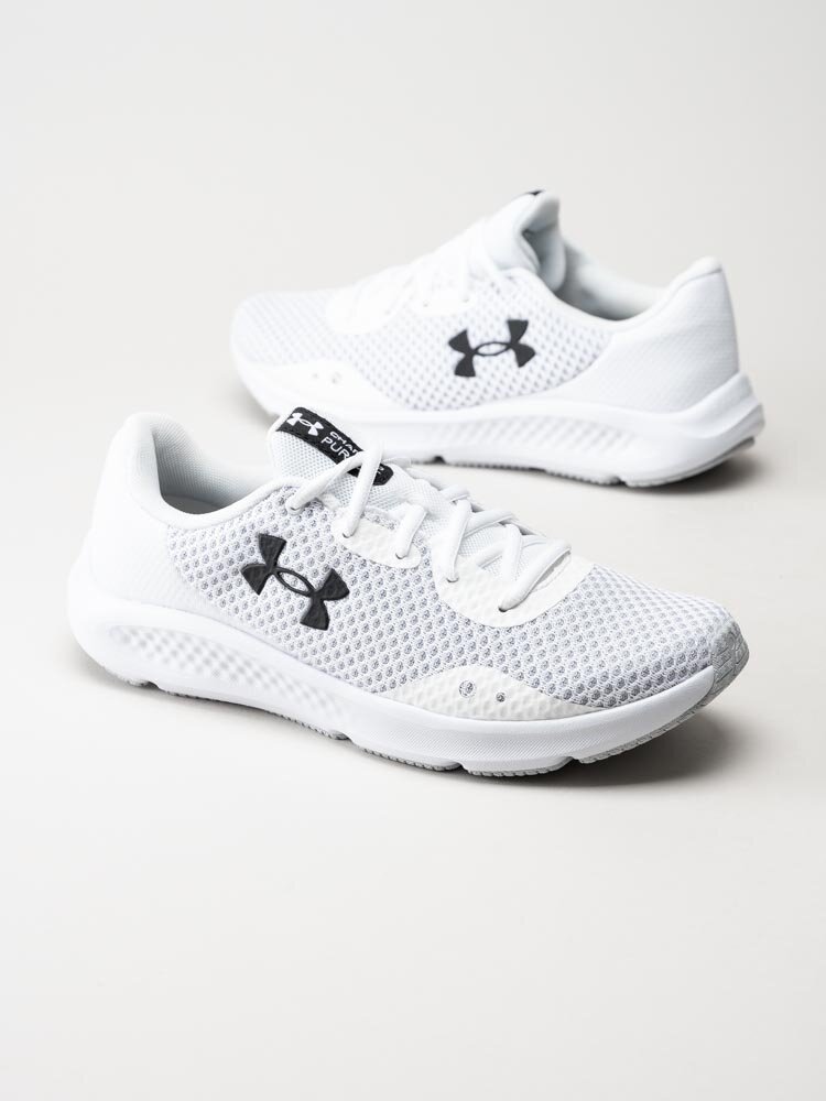 Under Armour - Charged Pursuit 3 - Vita sneakers i textil