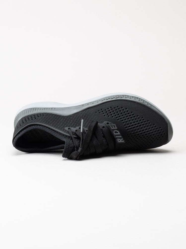 Crocs - LiteRide 360 Pacer W - Svarta lätta sneakers