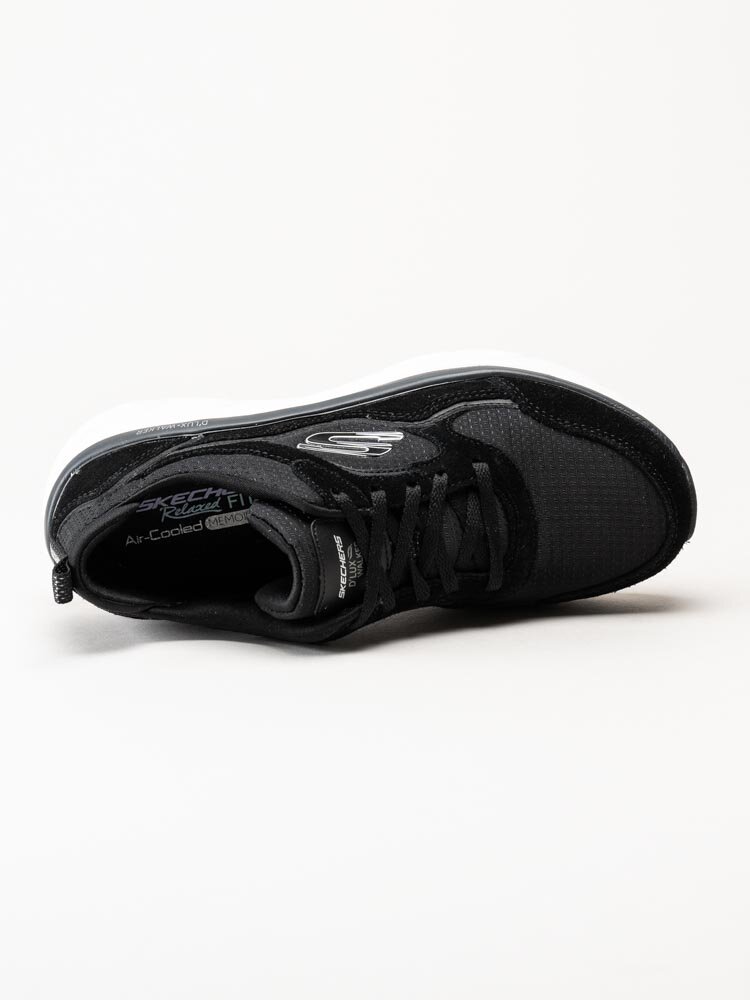 Skechers - DLux Walker New Moment - Svarta sneakers i textil