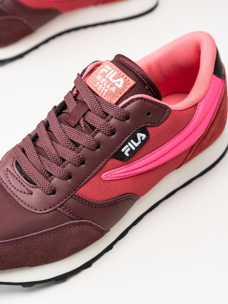 FILA - Orbit CB Low Wmn - Vinröda retrosneakers