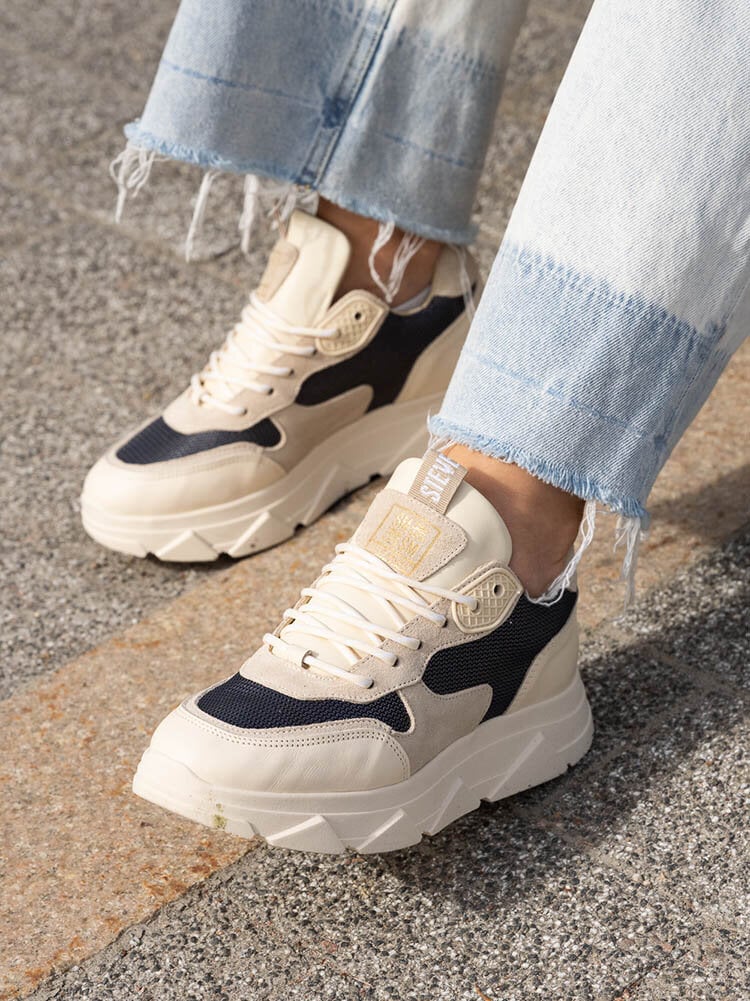 Steve Madden - Pitty - Off white platåsneakers i mocka