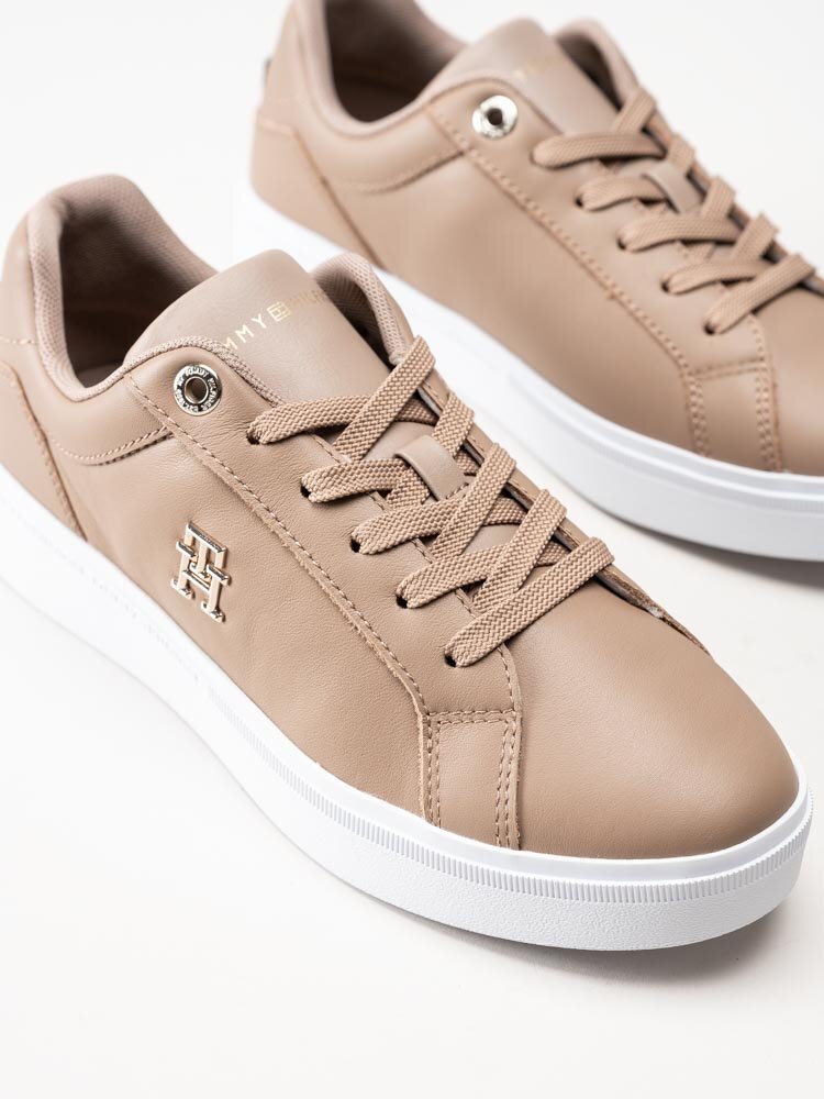 Tommy Hilfiger - TH Court Sneaker - Beige sneakers i skinn