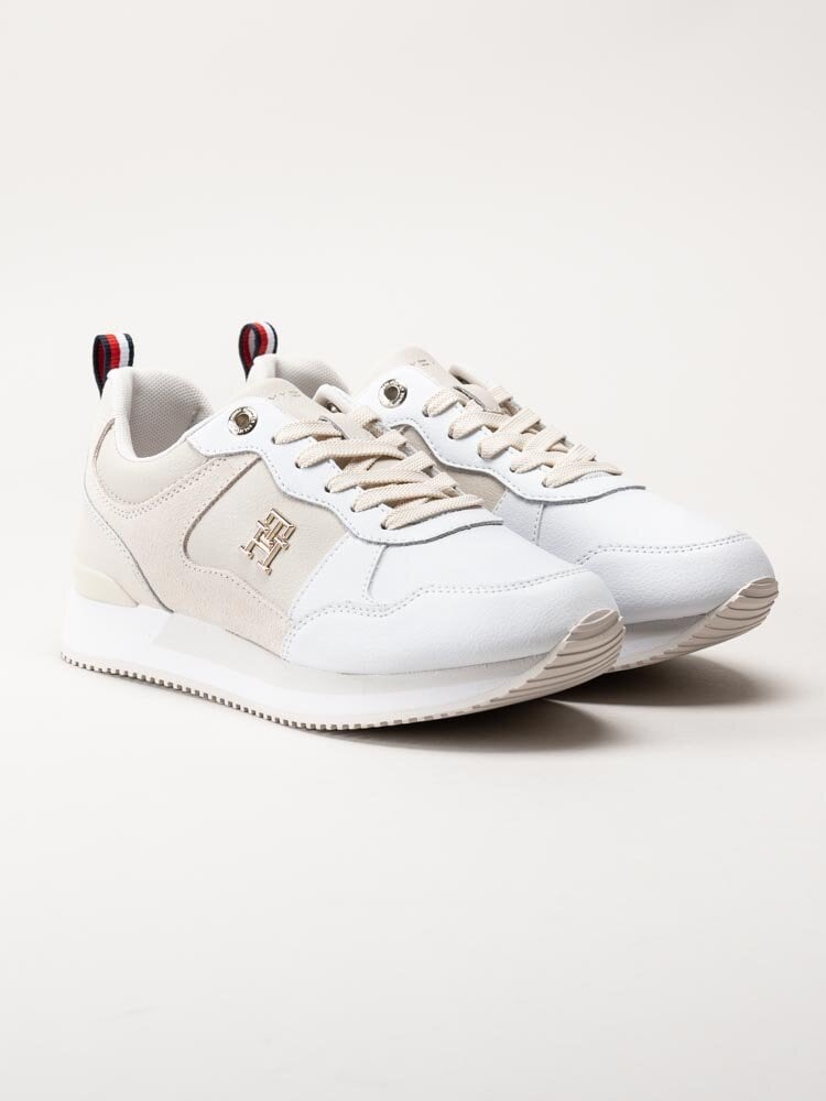 Tommy Hilfiger - TH Essential Runner - Vita och Beige sneakers i skinn och mocka