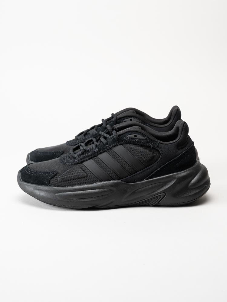 Adidas - Ozelle - Svarta sneakers i textil