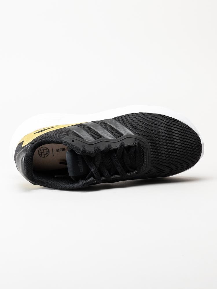 Adidas - Nebzed - Svarta sneakers i textil