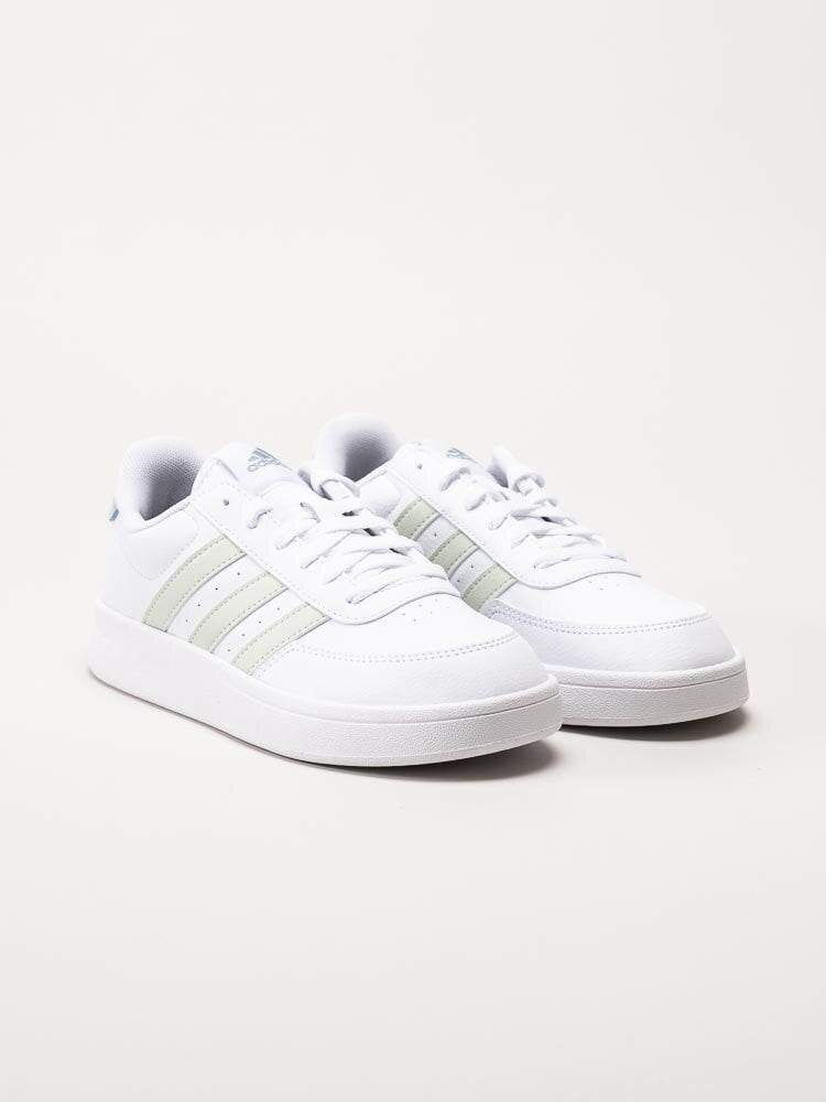 Adidas - Breaknet 2.0 - Vita sneakers med tre ljusgröna stripes