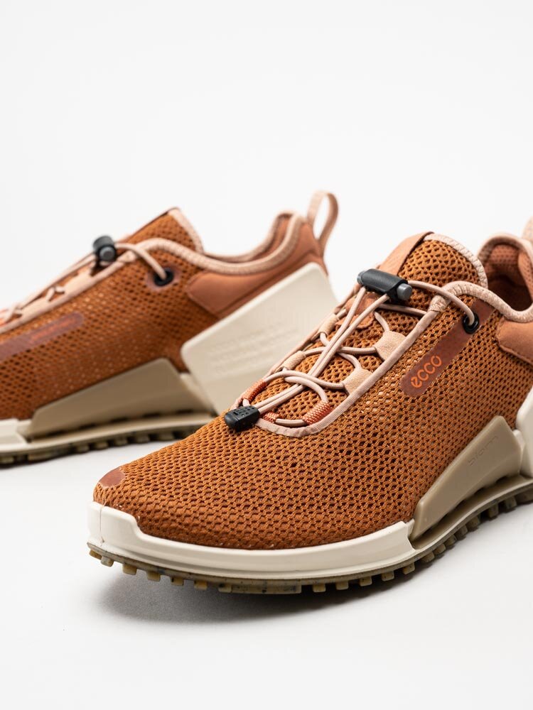 Ecco - Biom 2.0 W - Orange sportiga sneakers