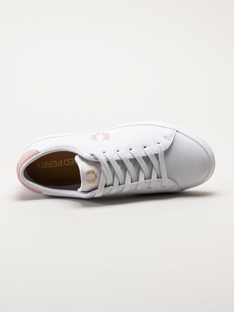 Fred Perry - Lottie Leather - Vita sneakers i skinn