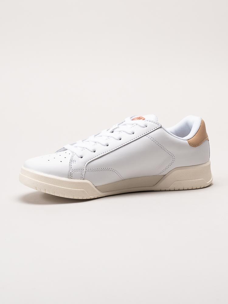 Lacoste - Twin Serve - Vita sneakers i skinn med rosa detaljer