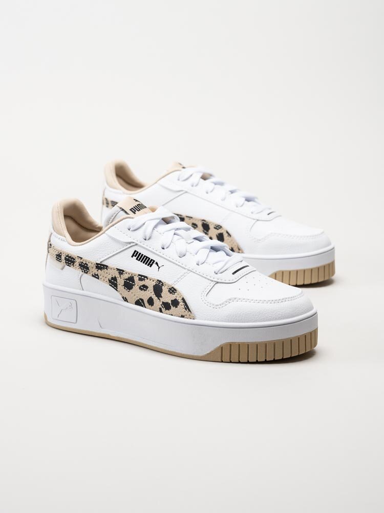 Puma - Carina Street Animal - Vita sneakers i skinnimitation