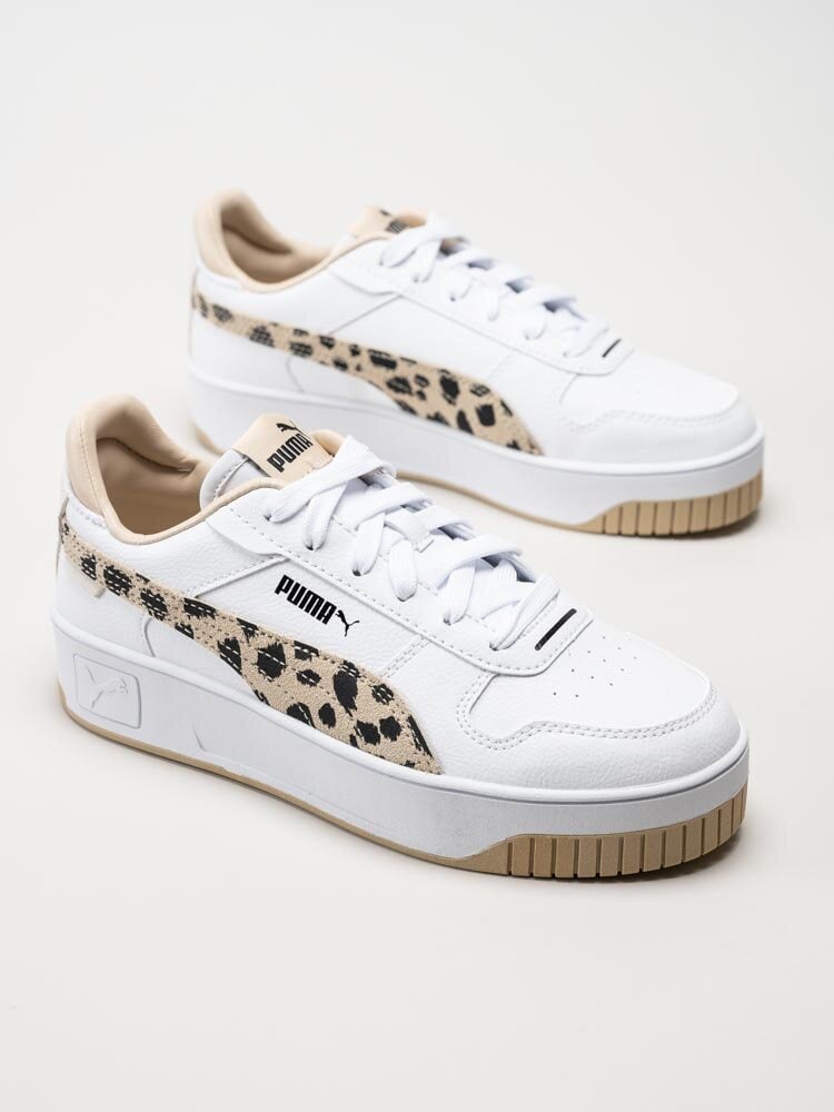 Puma - Carina Street Animal - Vita sneakers i skinnimitation