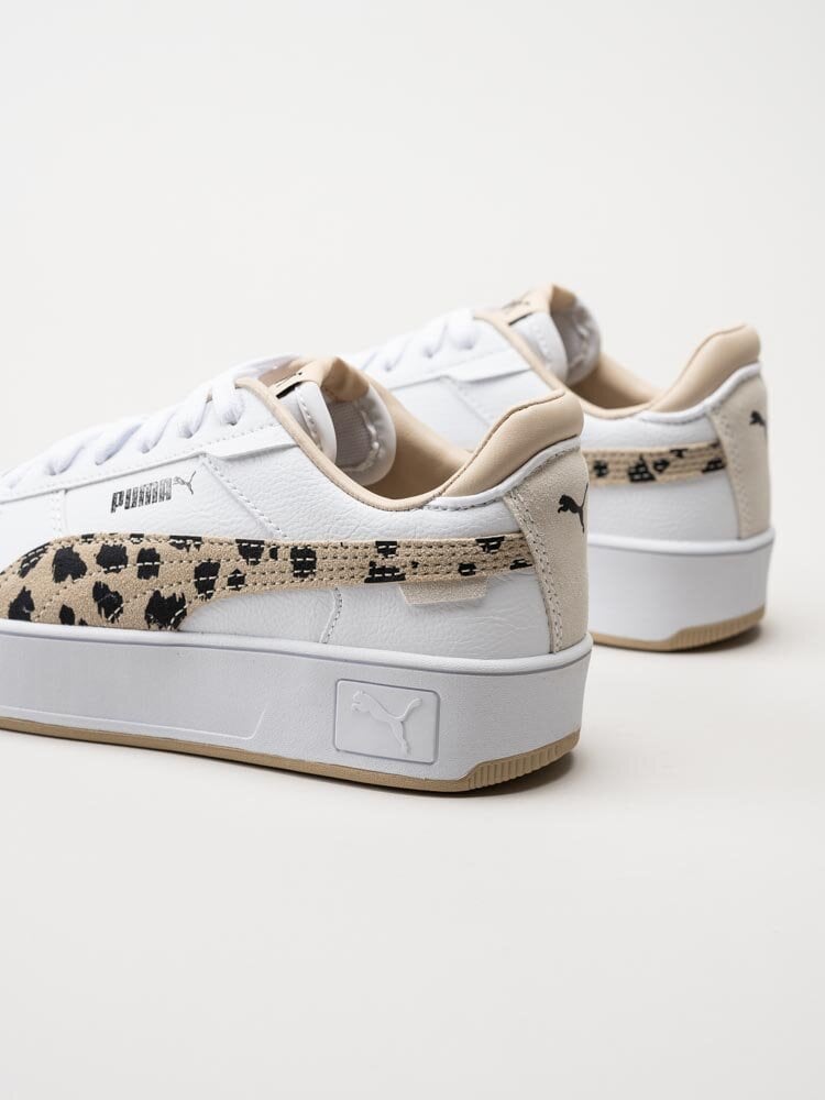 Puma - Carina Street Animal - Vita sneakers i skinnimitation