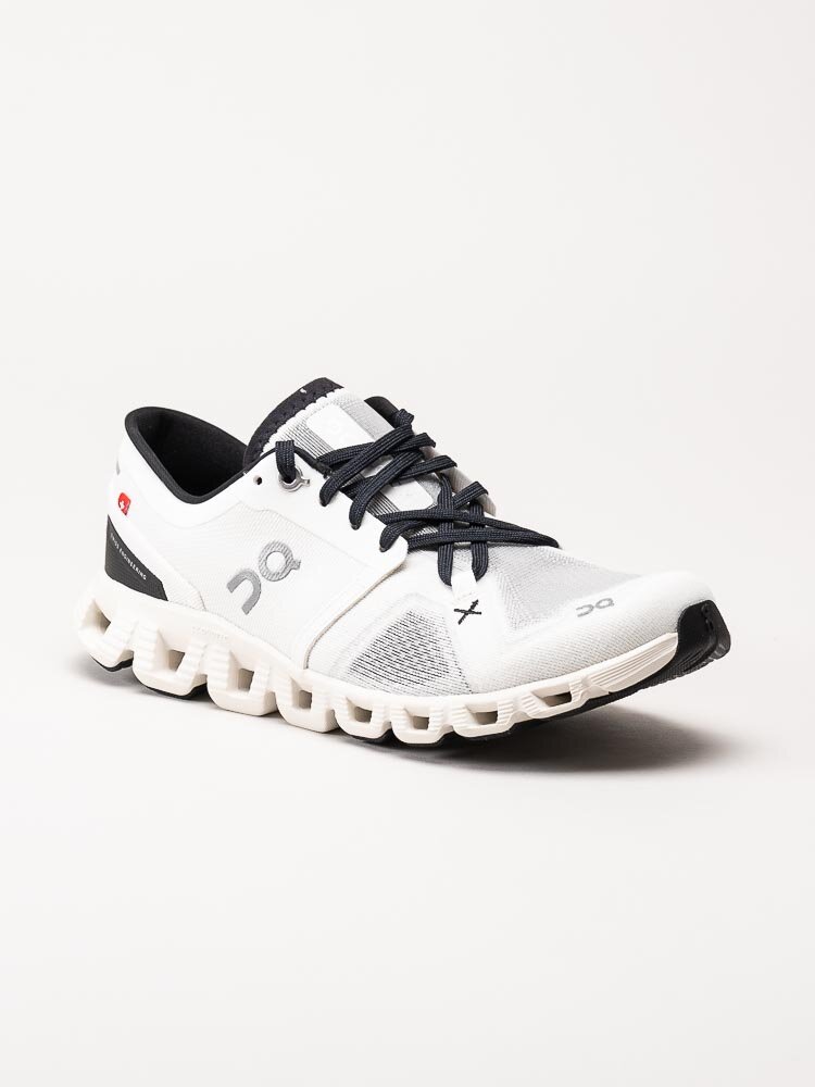 On - Cloud X 3 - Vita löparskor i textil