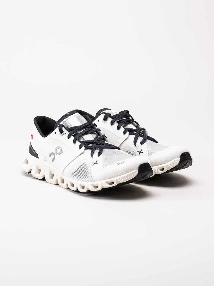 On - Cloud X 3 - Vita löparskor i textil